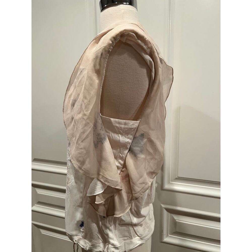 Tiny From Anthropologie Flutter Sleeve Embroidere… - image 3